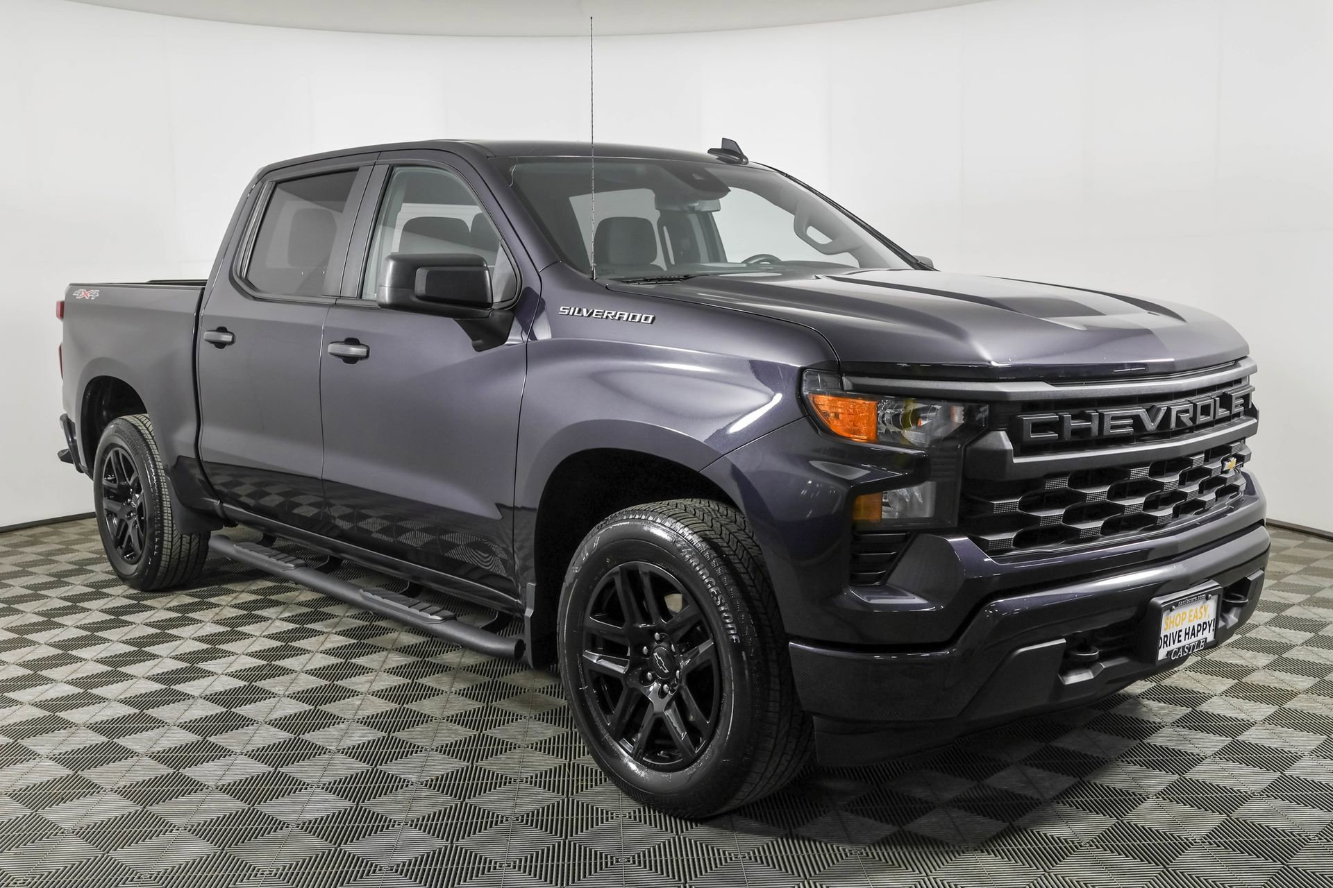 Used 2023 Chevrolet Silverado 1500 Custom AWD/4WD image 9