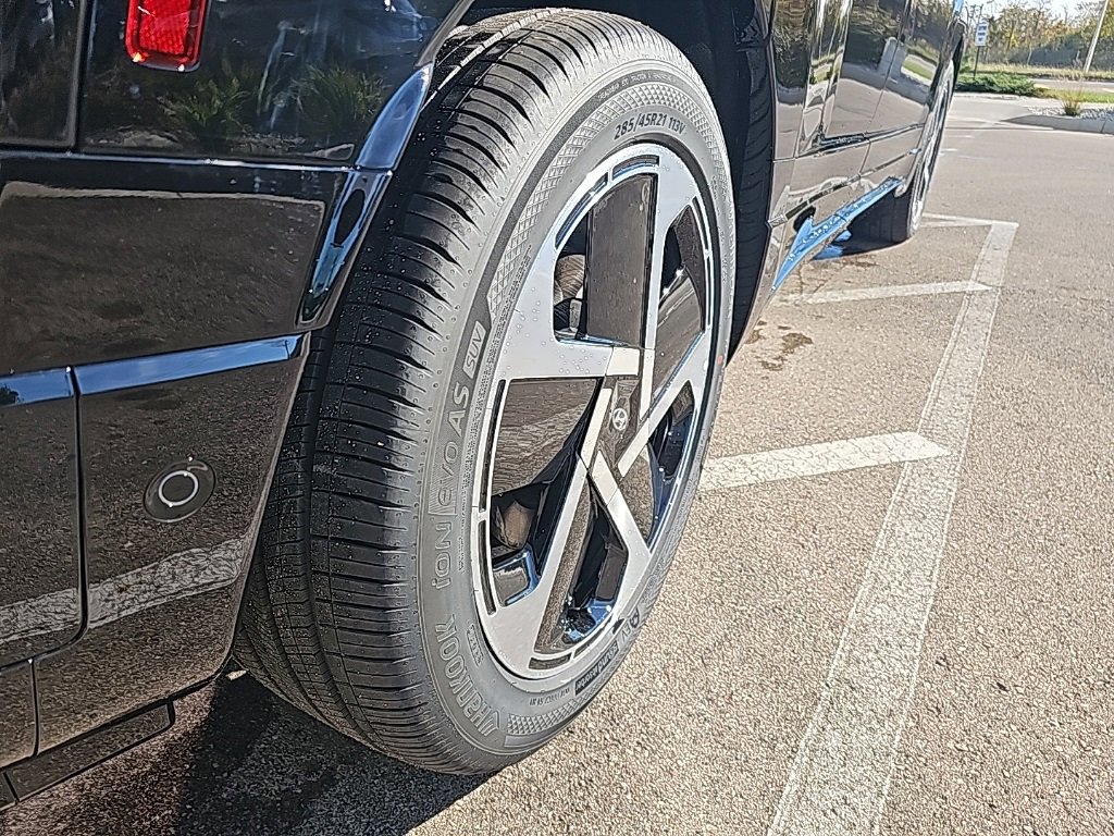 New 2026 Hyundai Ioniq 9 Limited image 54