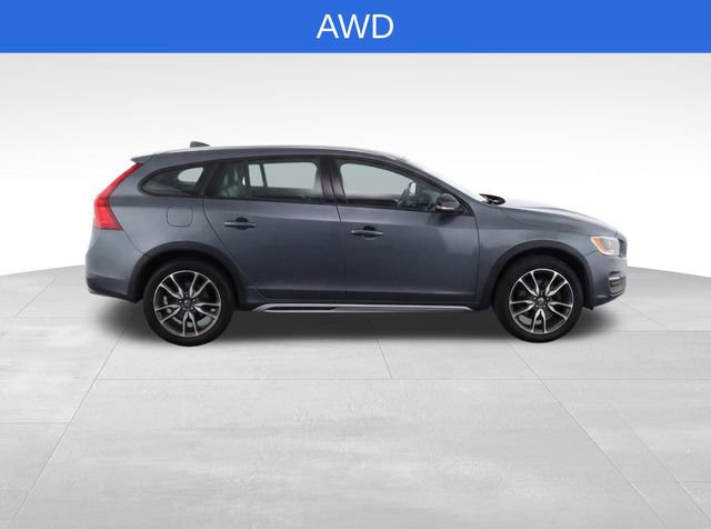 Used 2016 Volvo V60 T5 Cross Country w/ Convenience Package image 8