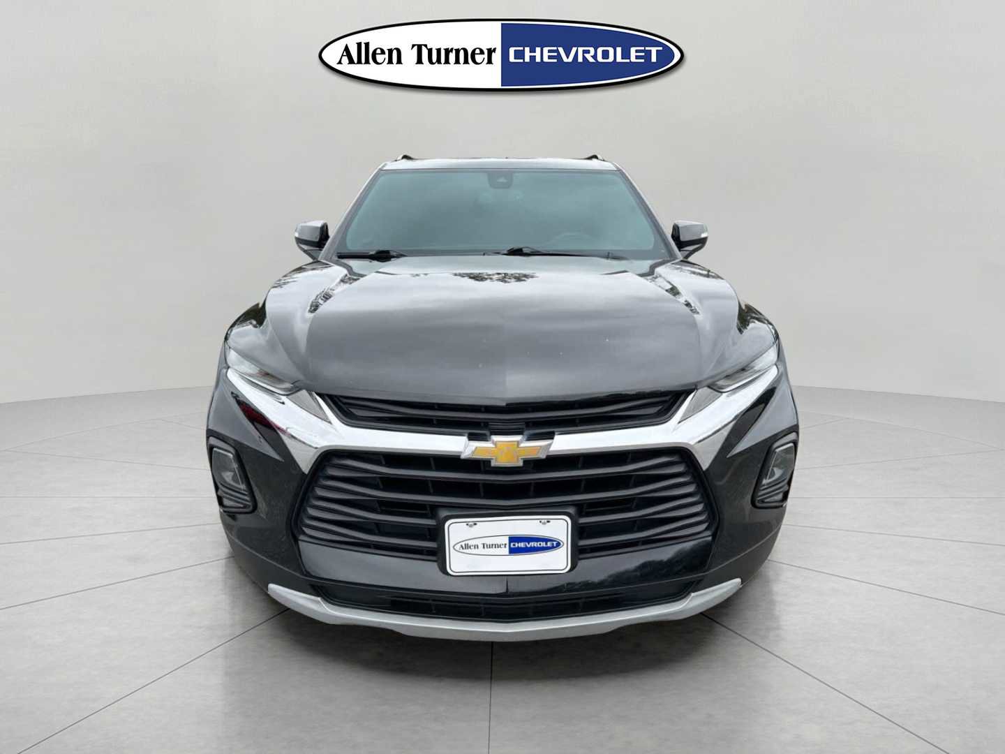 Used 2021 Chevrolet Blazer LT FWD image 2