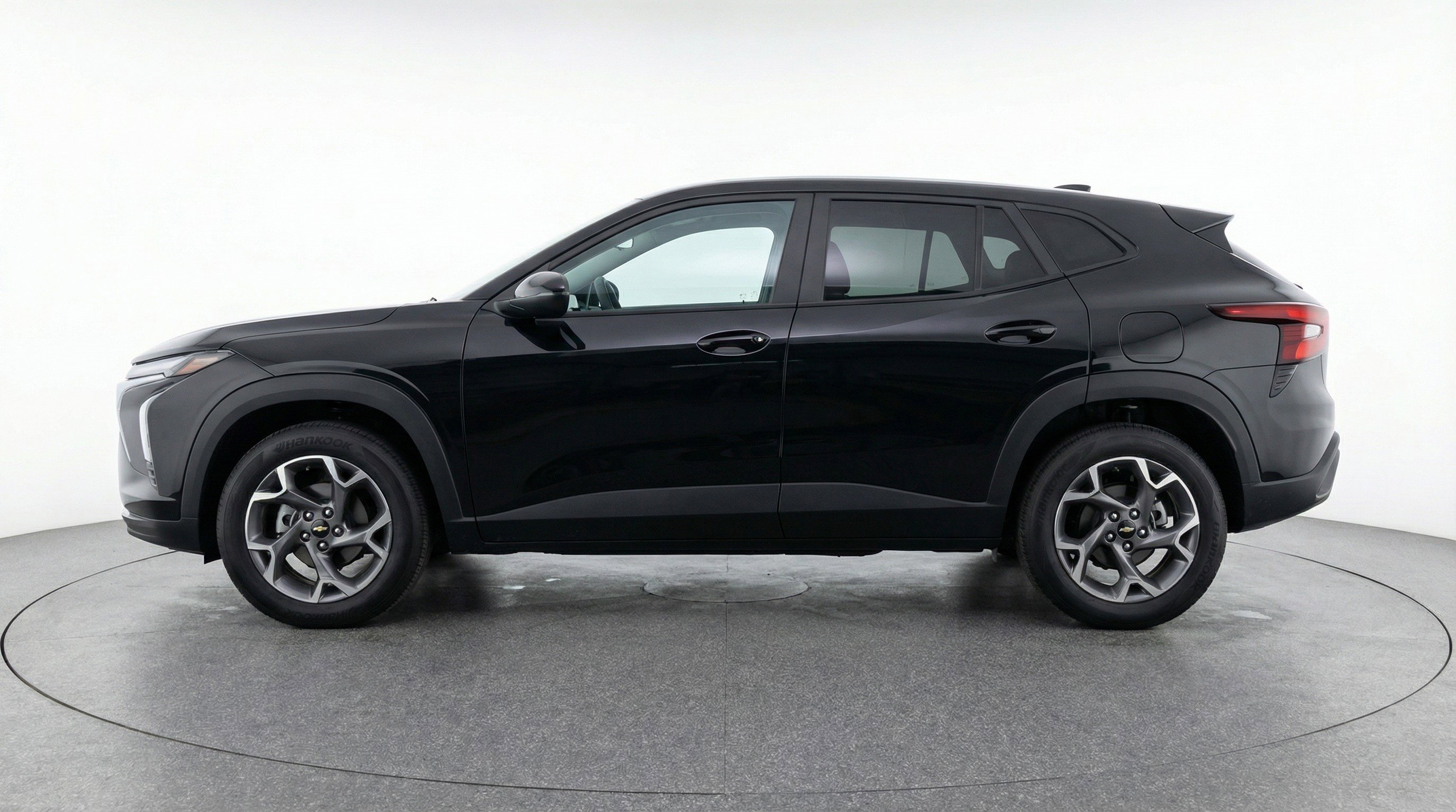 Used 2025 Chevrolet Trax LT image 5