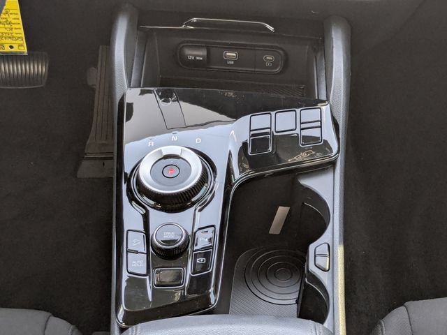 Certified 2025 Kia Sportage LX FWD image 21