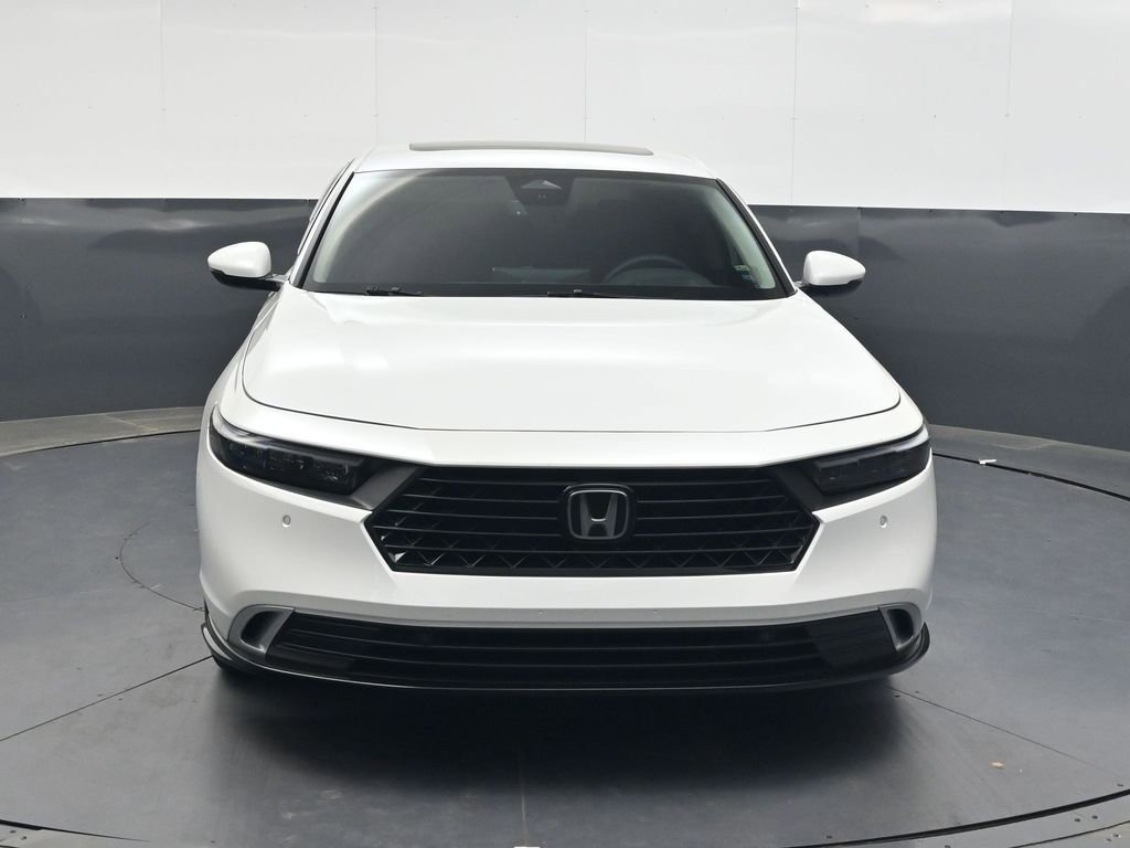 Used 2023 Honda Accord Touring image 9