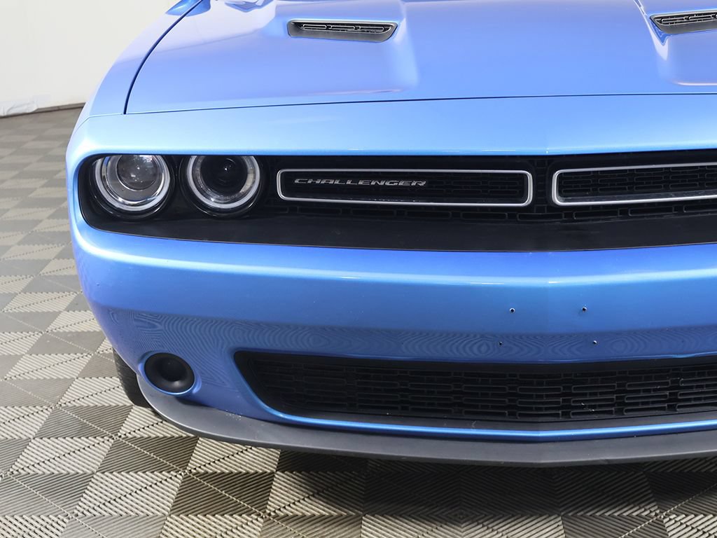 Used 2023 Dodge Challenger SXT RWD image 10