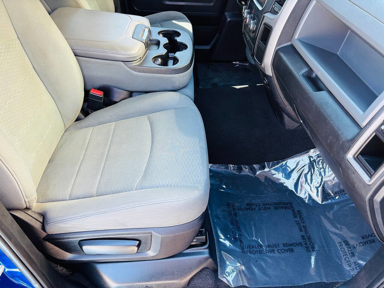 Used 2015 RAM 1500 ST w/ SXT Appearance Group image 15