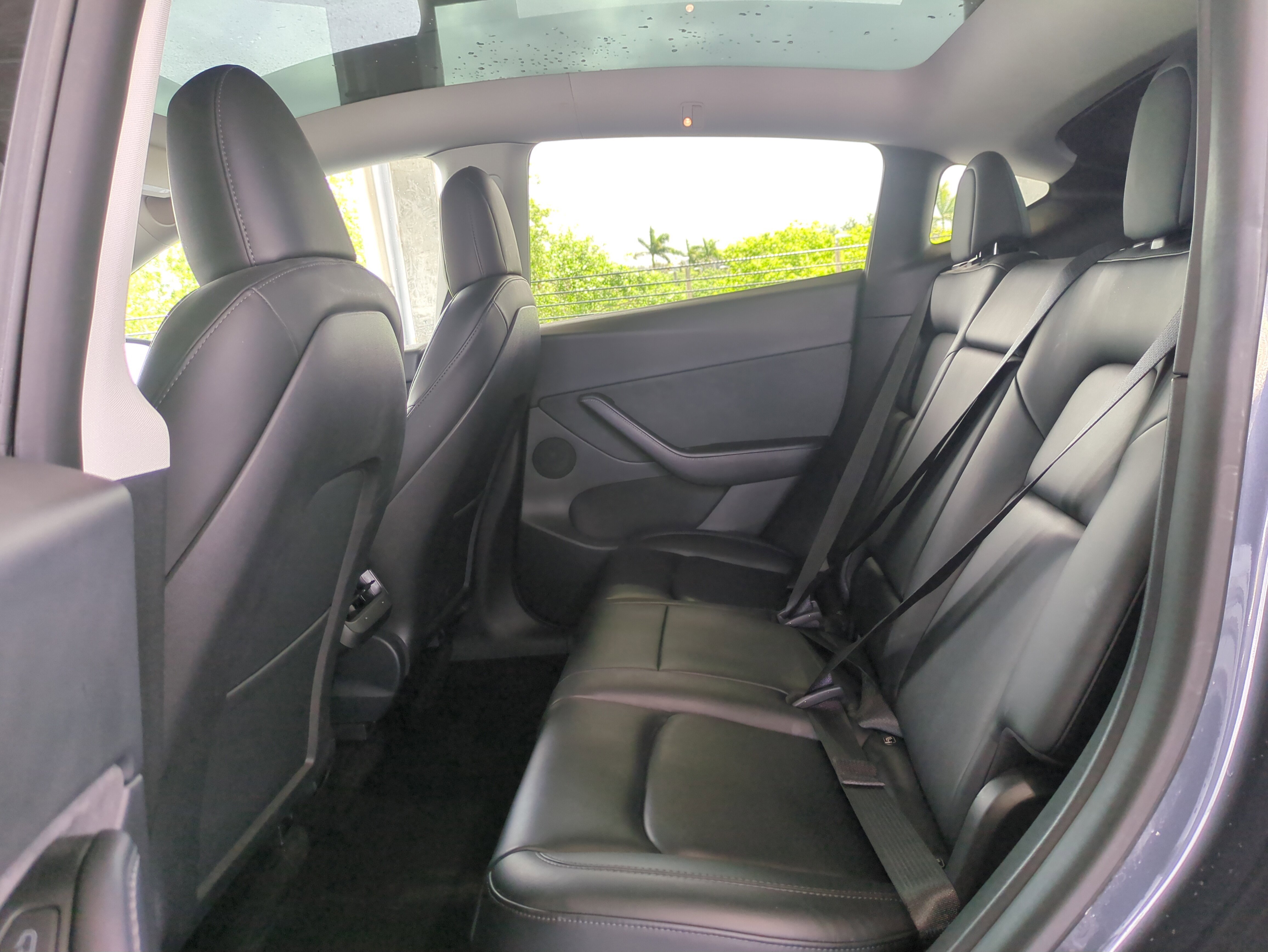 Used 2022 Tesla Model Y Long Range image 15