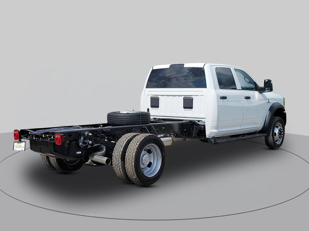 New 2026 RAM 5500 Tradesman AWD/4WD image 3