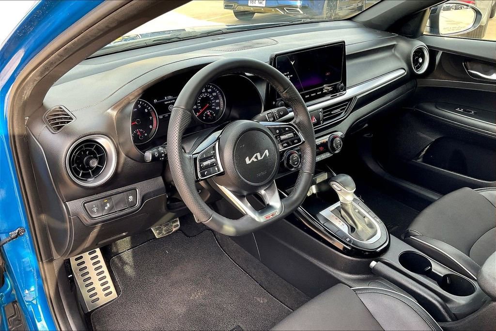 Certified 2023 Kia Forte GT-Line image 14