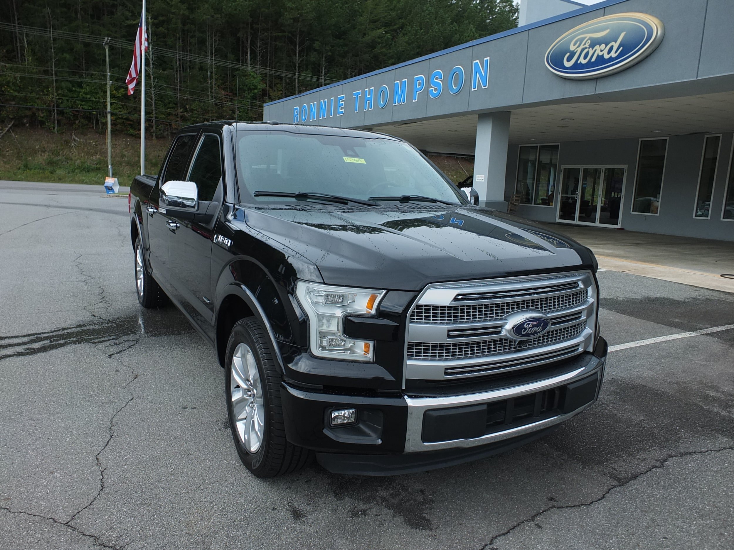 Used 2016 Ford F150 Platinum w/ Equipment Group 701A Luxury RWD image 1