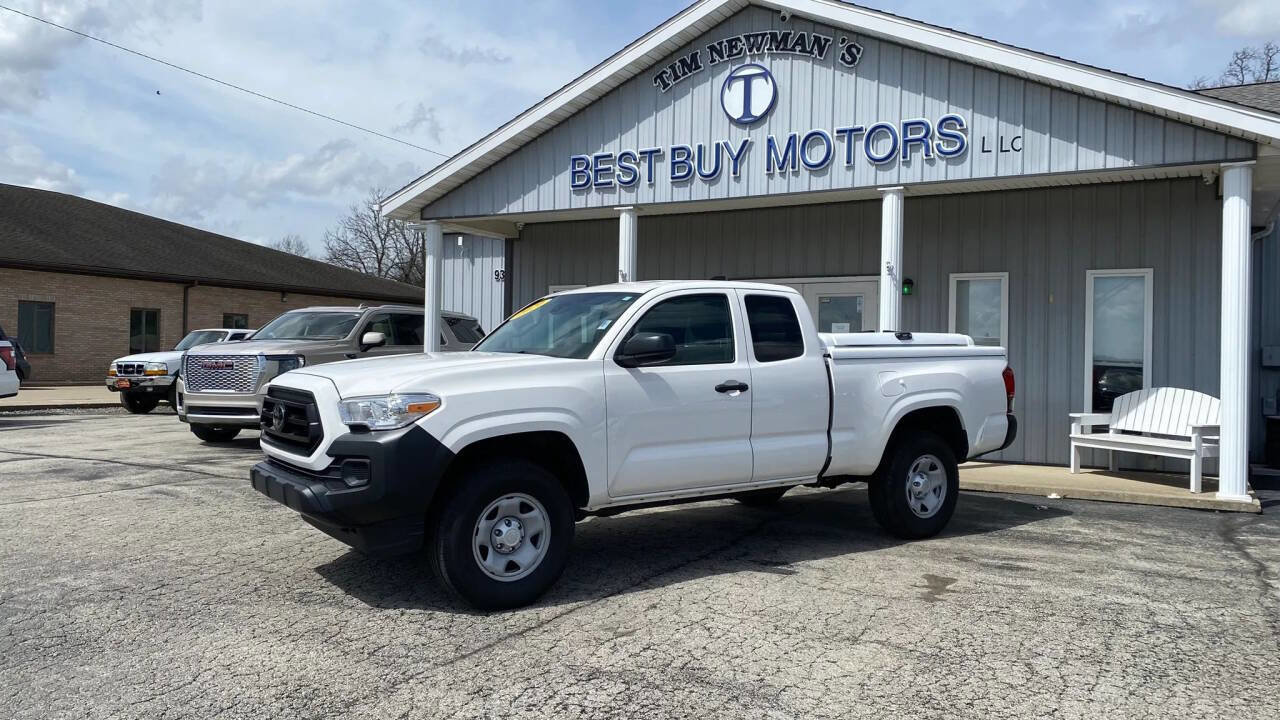 Used 2021 Toyota Tacoma SR image 1