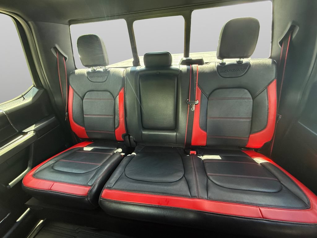 Used 2018 Ford F150 Lariat w/ Equipment Group 502A Luxury AWD/4WD image 13