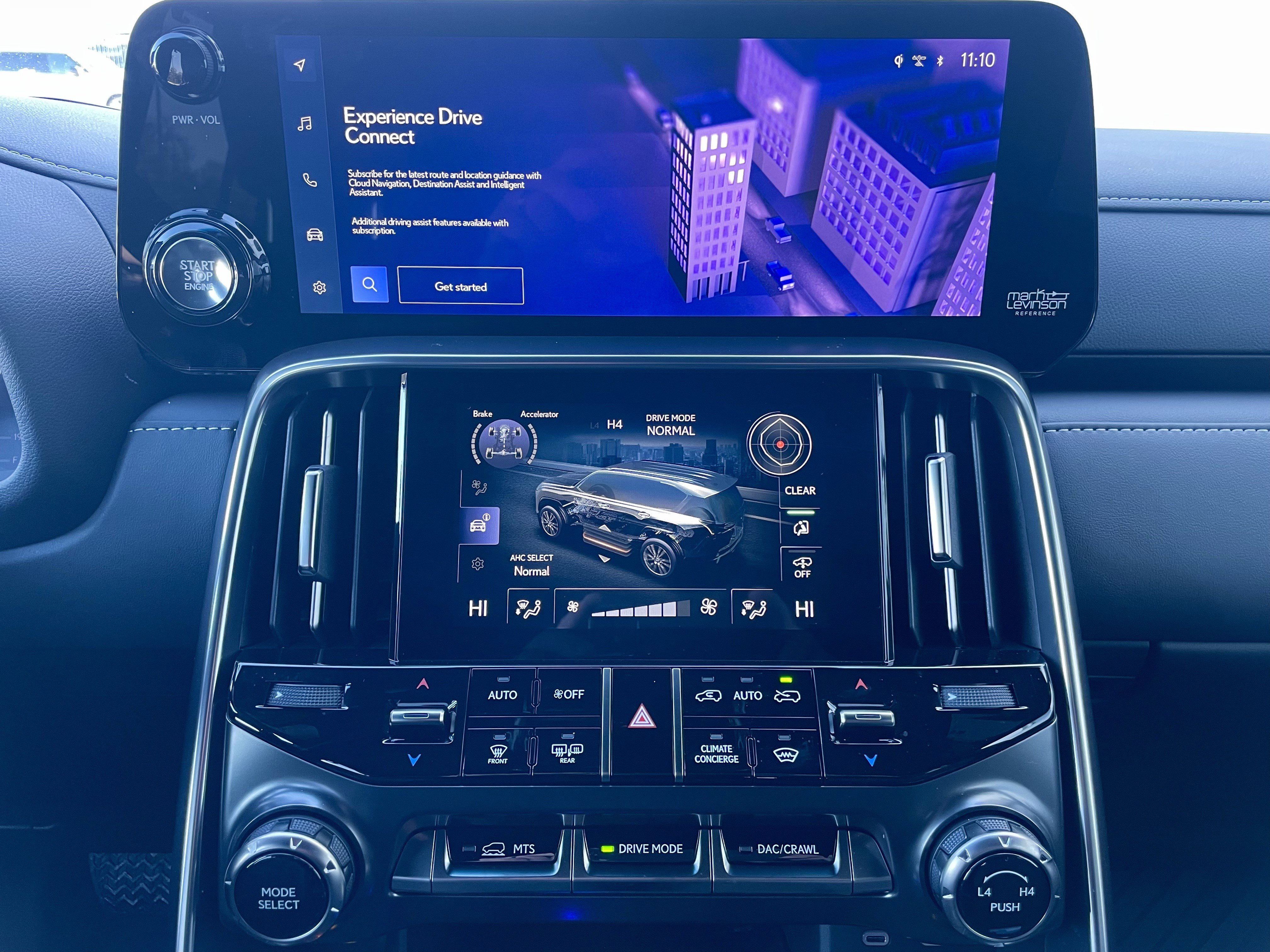 Used 2025 Lexus LX 600 4WD w/ Luxury Package image 19