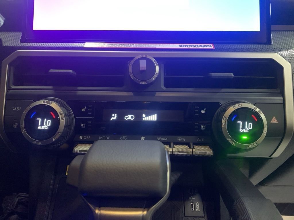 Used 2025 Toyota 4Runner Limited image 20