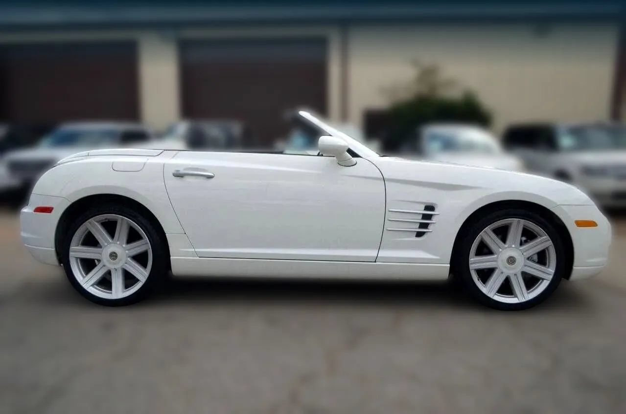 Used 2005 Chrysler Crossfire Limited RWD image 12