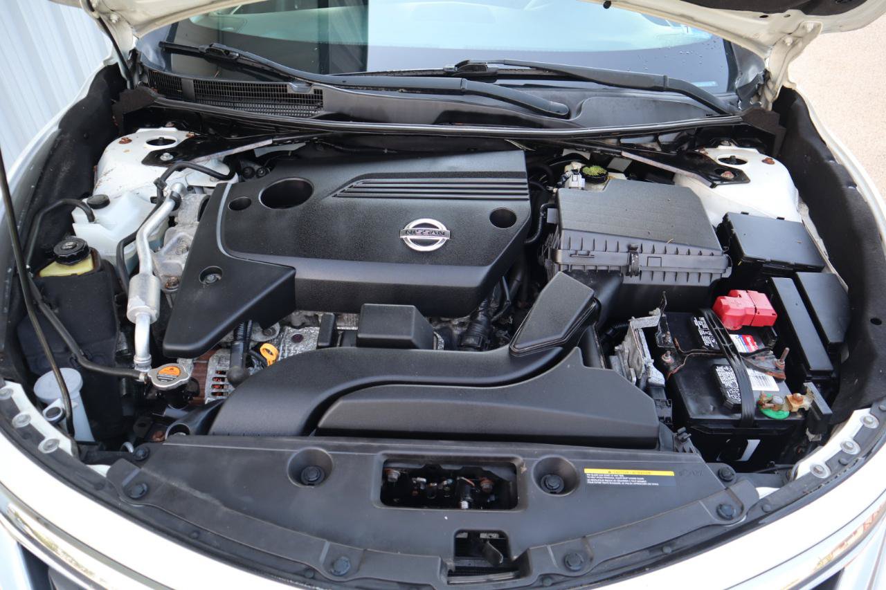 Used 2014 Nissan Altima 2.5 S w/ Display Audio Package FWD image 31