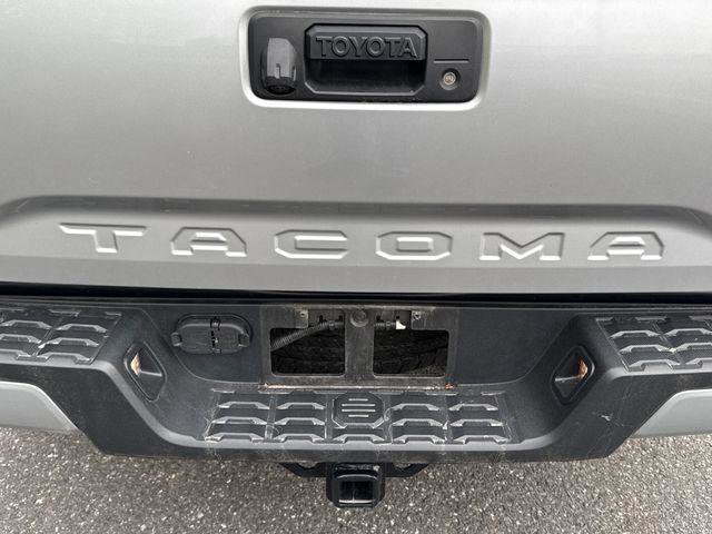 Certified 2023 Toyota Tacoma SR AWD/4WD image 17