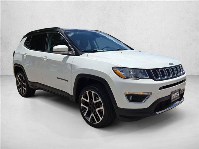 Used 2018 Jeep Compass Limited w/ Navigation Group AWD/4WD image 3