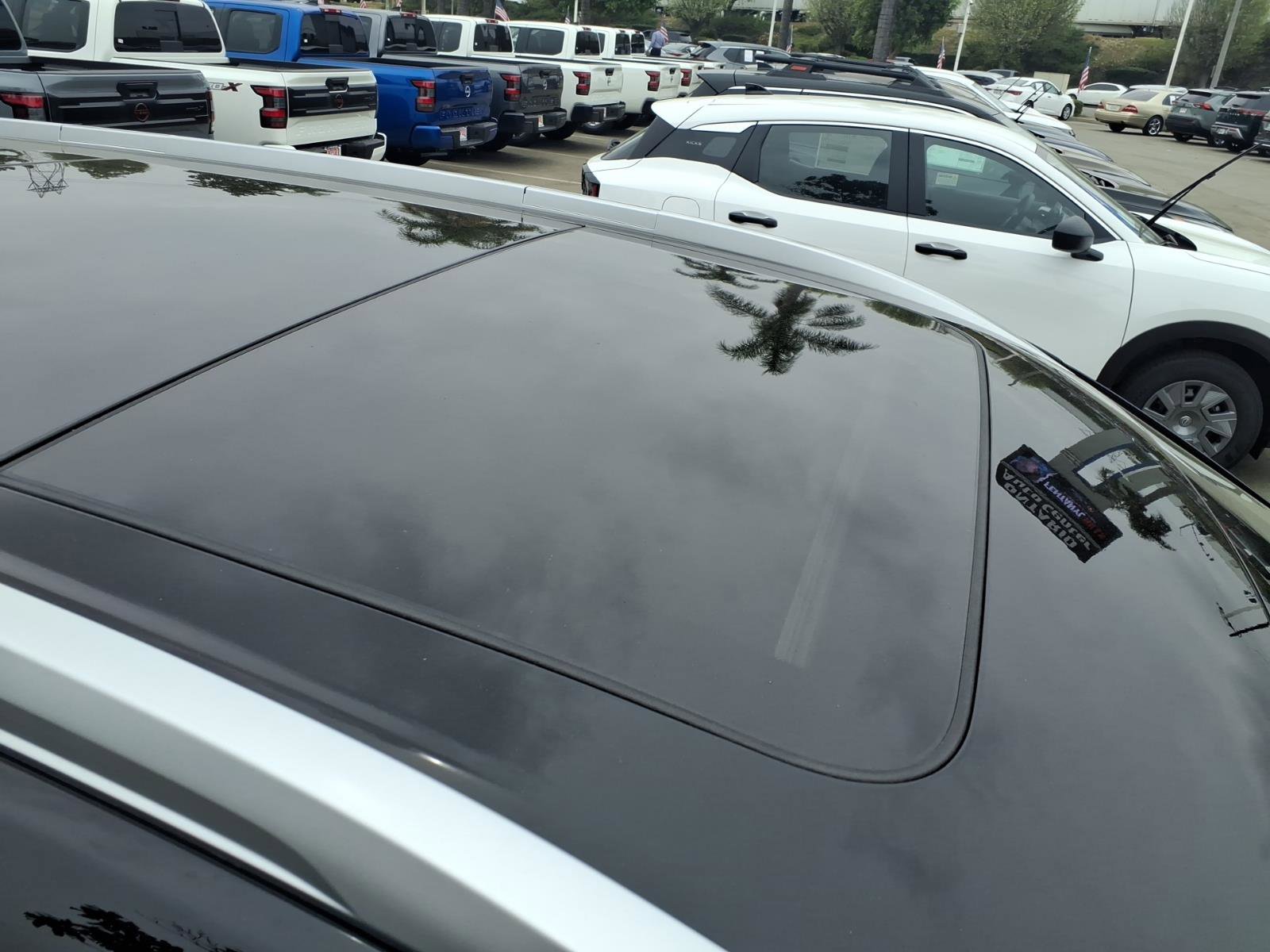 New 2026 Nissan Rogue Platinum image 6