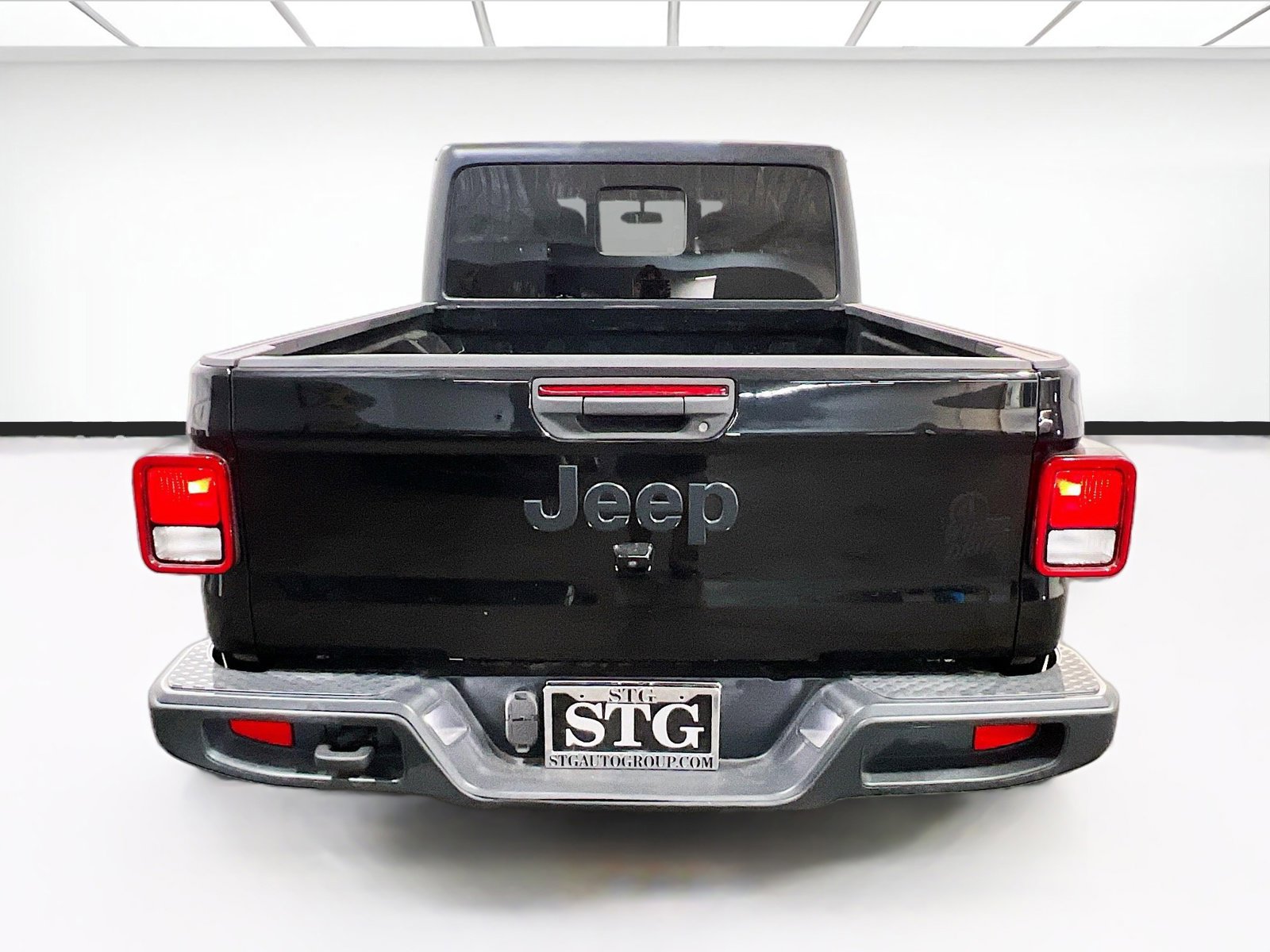 Used 2022 Jeep Gladiator Sport AWD/4WD image 5