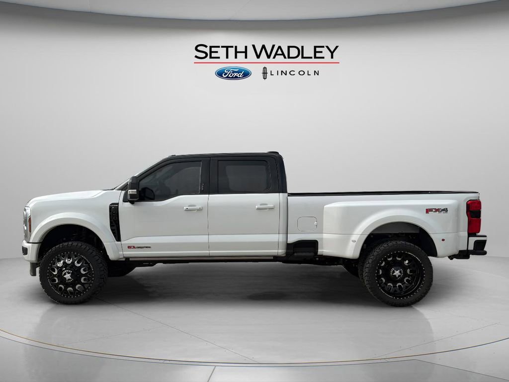 Used 2026 Ford F450 Platinum w/ FX4 Off-Road Package image 4