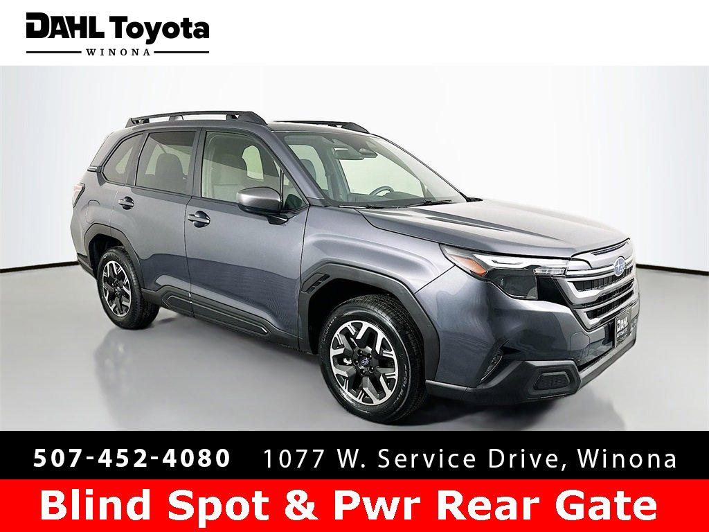 Used 2025 Subaru Forester Premium image 1