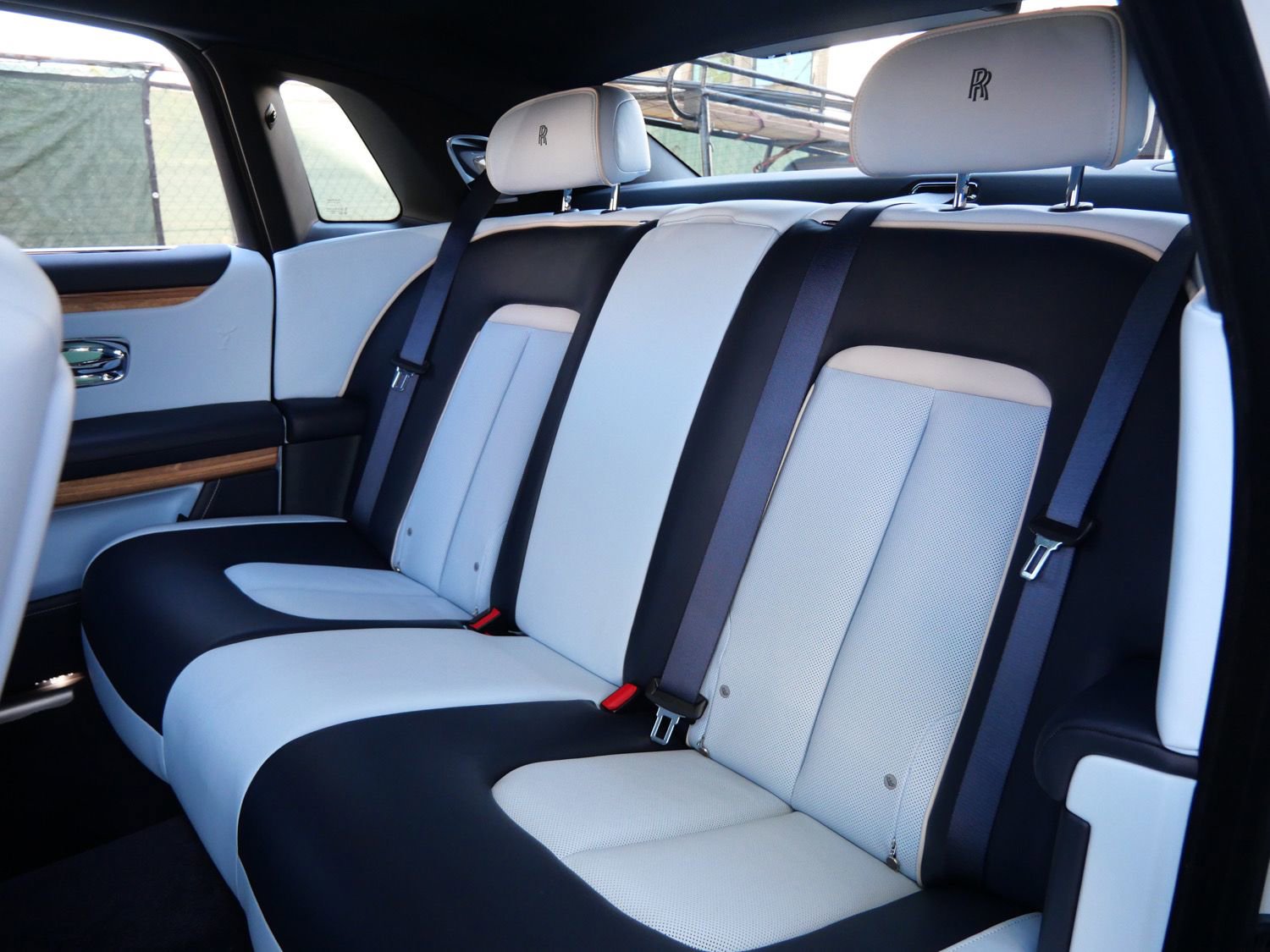 Used 2022 Rolls-Royce Ghost w/ Ghost Package image 8