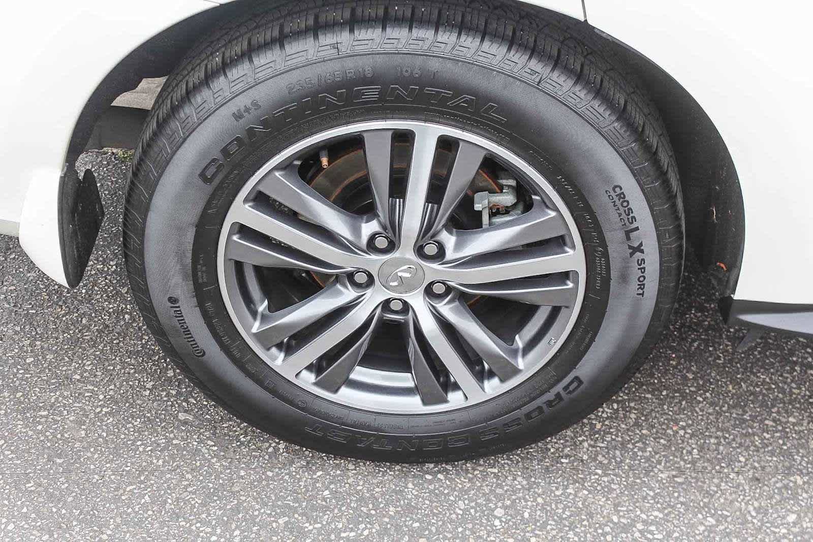 Used 2020 INFINITI QX60 Luxe w/ Essential Package FWD image 9