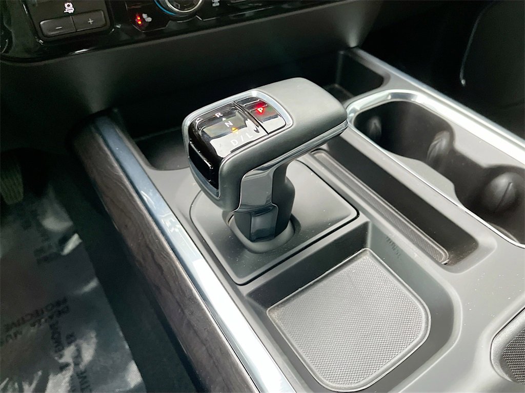 Used 2024 Chevrolet Silverado 1500 LTZ w/ LTZ Convenience Package II image 17
