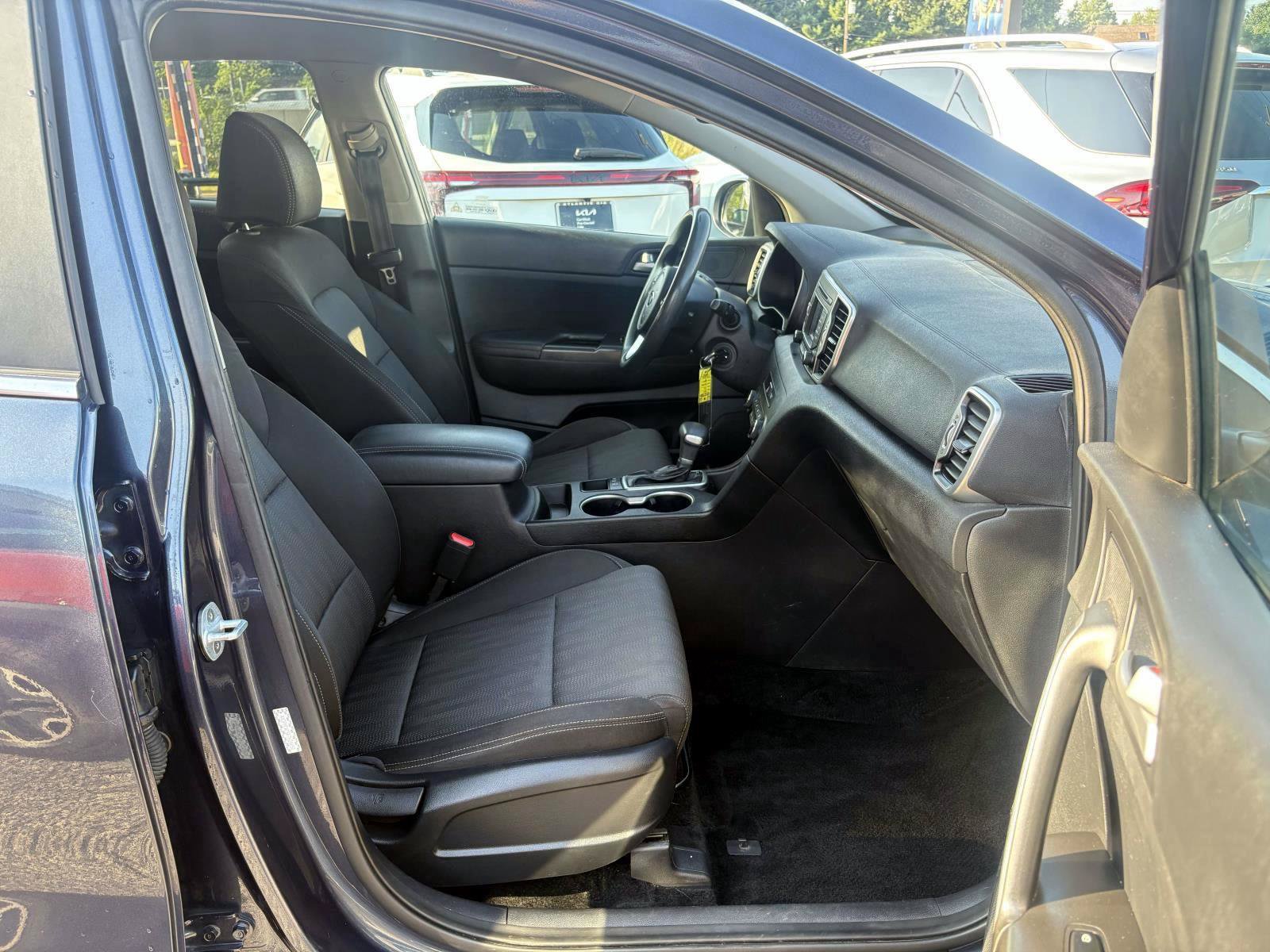 Used 2019 Kia Sportage LX AWD/4WD image 23