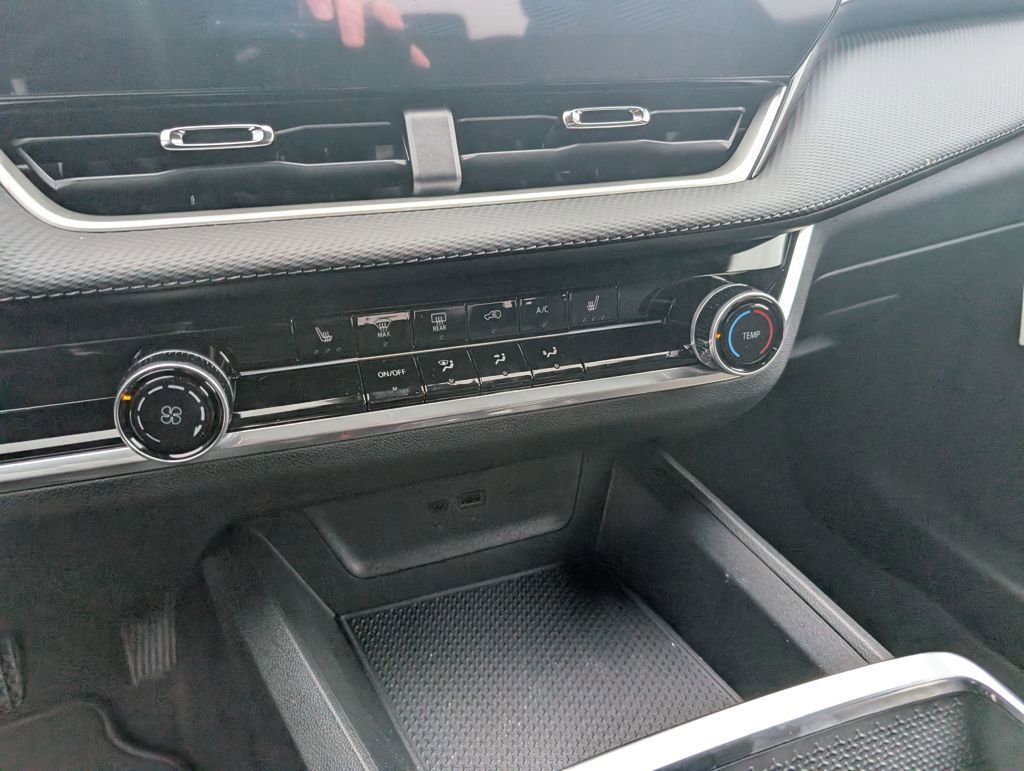 New 2026 Chevrolet Equinox LT image 21