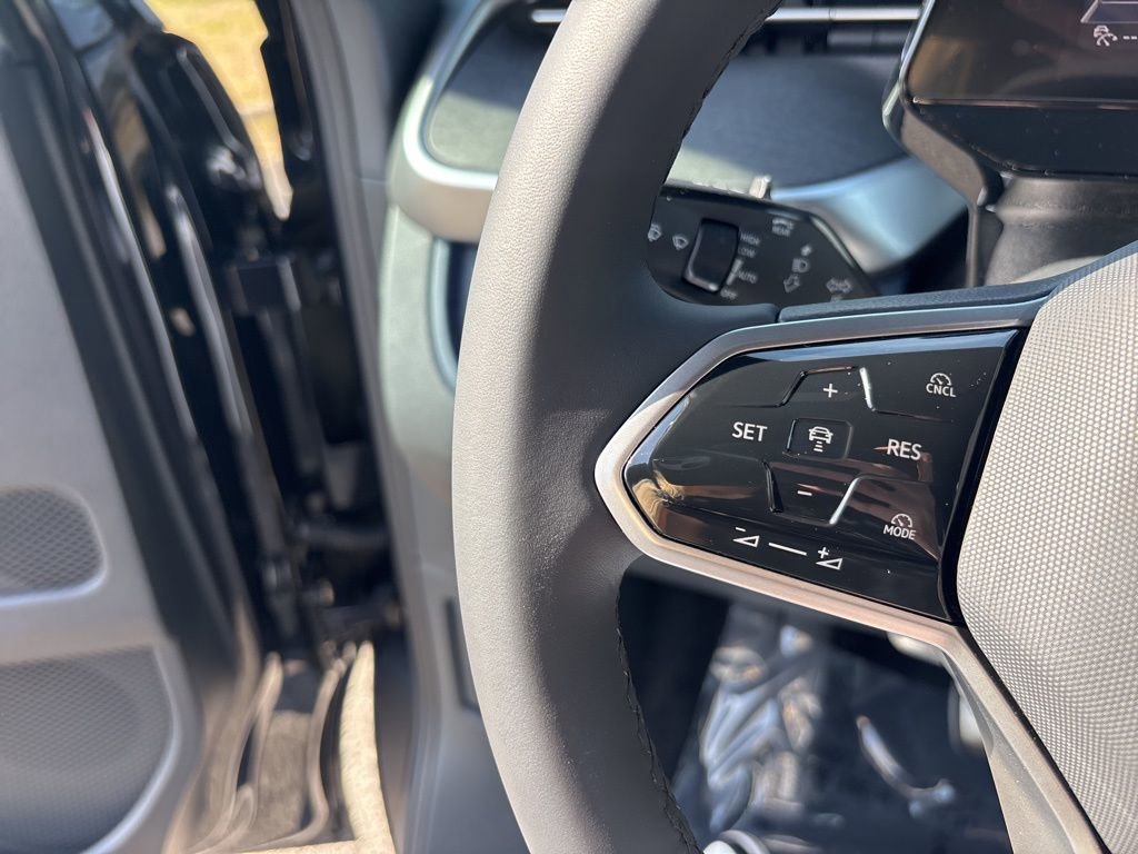 New 2025 Volkswagen ID. Buzz Pro S image 17