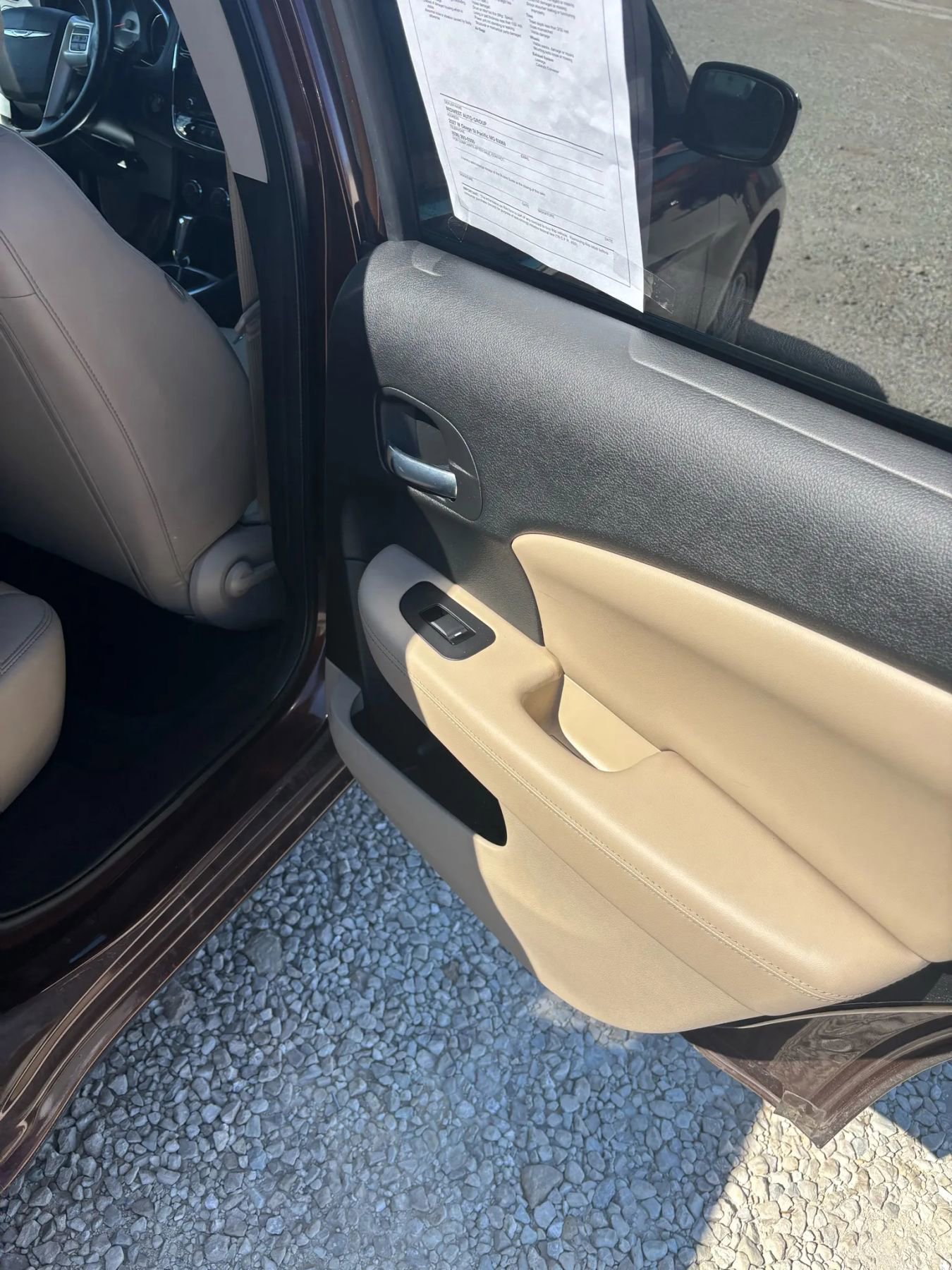 Used 2012 Chrysler 200 Limited image 18