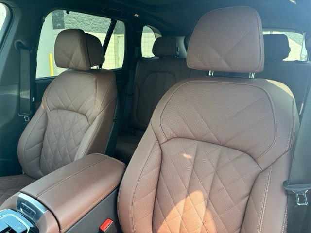 Used 2026 BMW X5 M60i AWD/4WD image 19