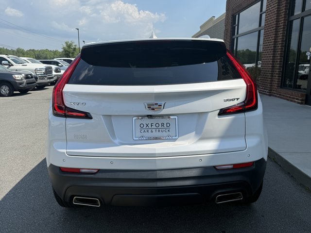 Used 2022 Cadillac XT4 Luxury w/ Cold Weather Package FWD image 4