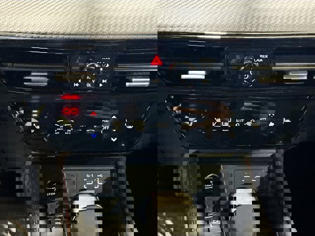 New 2026 Nissan Kicks SR w/ SR Premium Package image 13