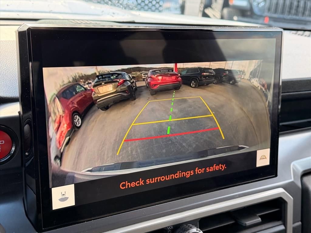 Used 2024 Toyota Tacoma TRD Sport w/ TRD Sport Upgrade Package image 23