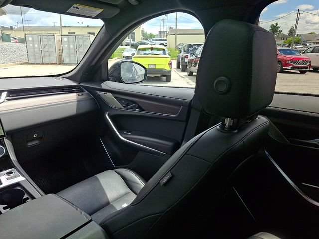 Used 2022 Jaguar F-PACE S AWD/4WD image 16