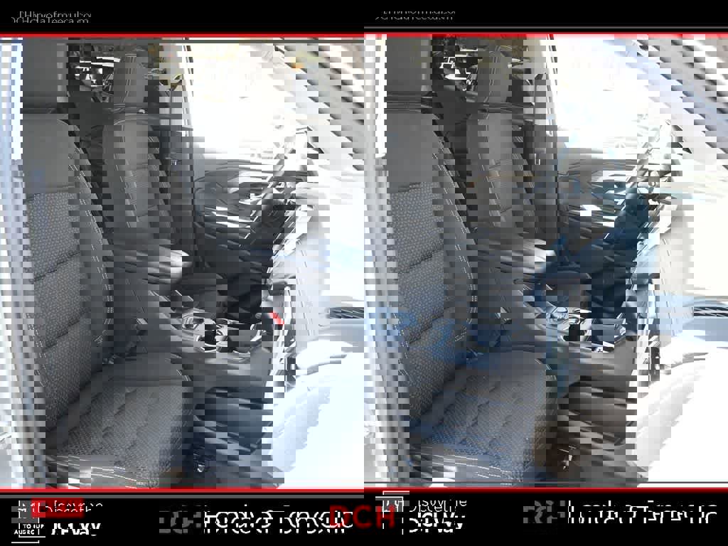 Used 2023 GMC Terrain SLE w/ Elevation Edition image 21