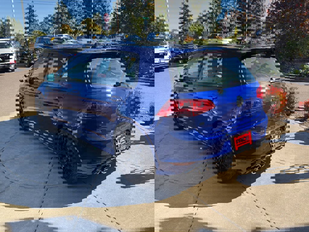 Used 2015 Volkswagen Golf R 4-Door image 4