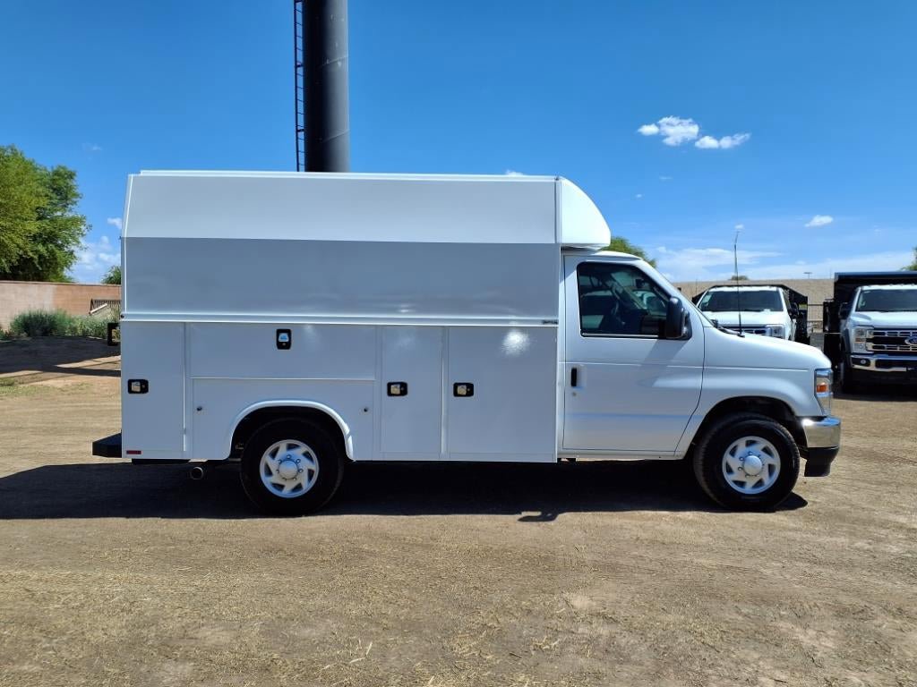New 2026 Ford E-350 and Econoline 350 Super Duty w/ Power Equipment Group RWD image 3