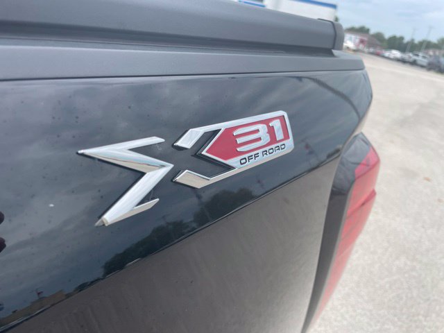 Used 2019 GMC Sierra 1500 SLT w/ SLT Premium Package AWD/4WD image 10