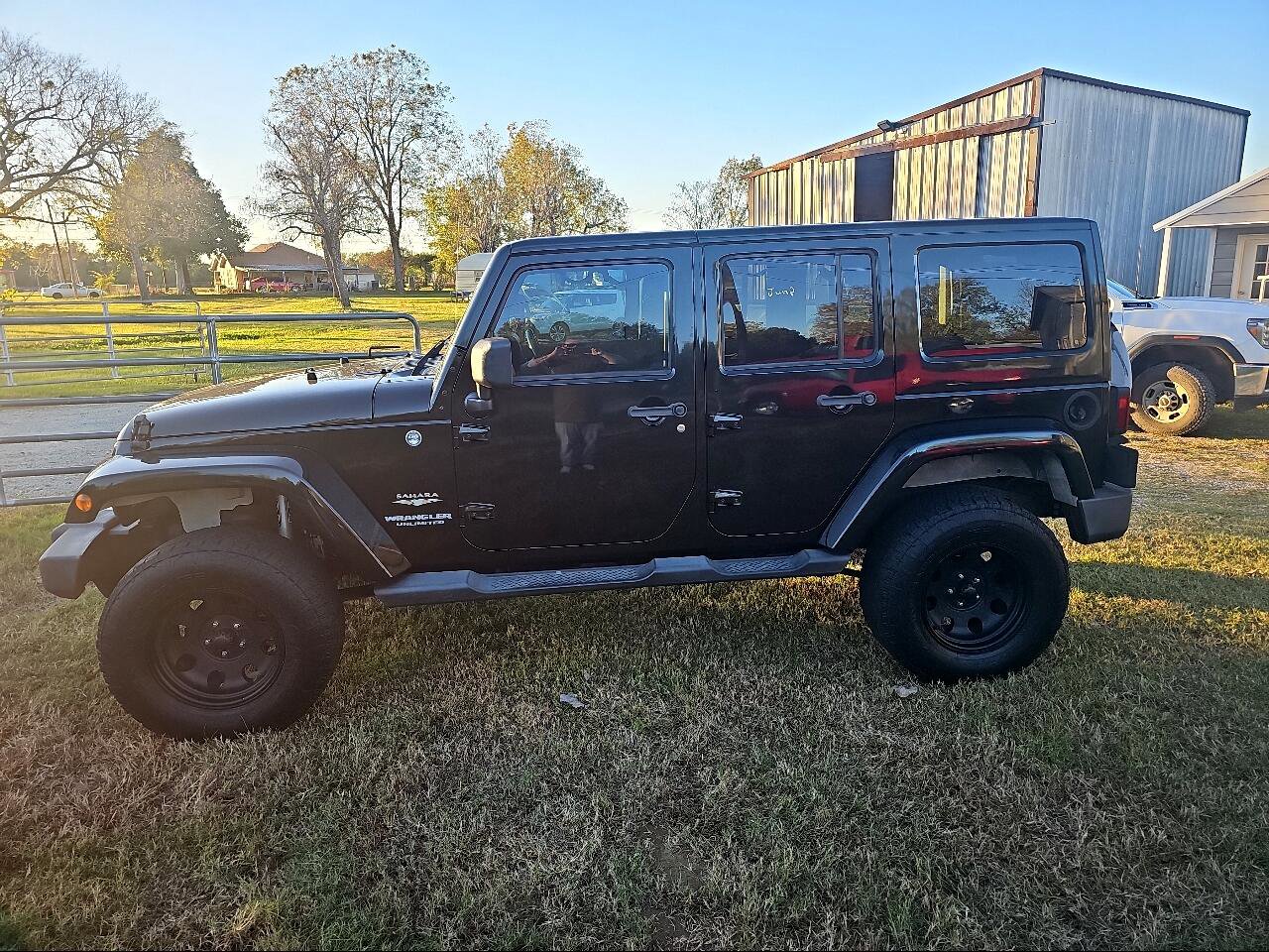 Used 2012 Jeep Wrangler Unlimited Sahara w/ Connectivity Group