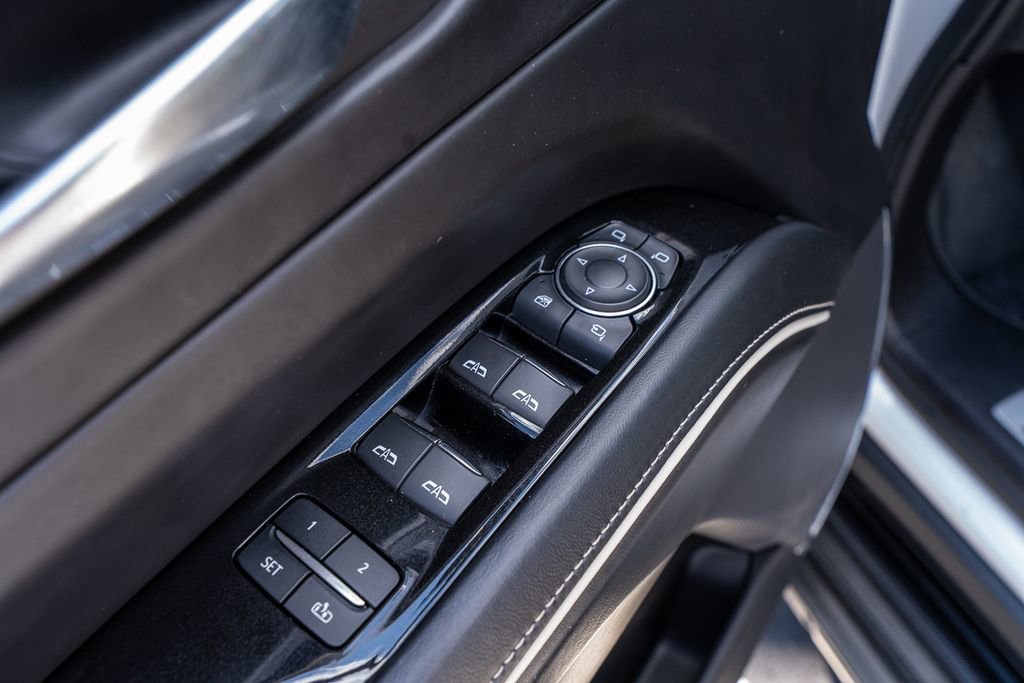 Used 2021 Cadillac Escalade ESV Sport Platinum AWD/4WD image 28