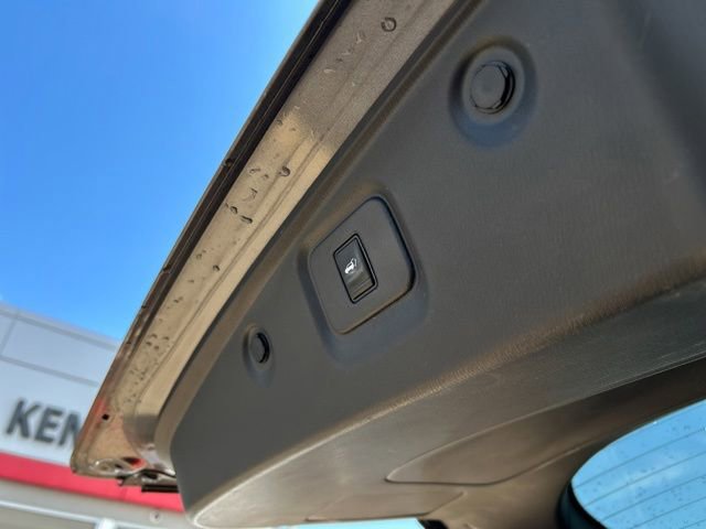Used 2017 Nissan Pathfinder SL AWD/4WD image 13
