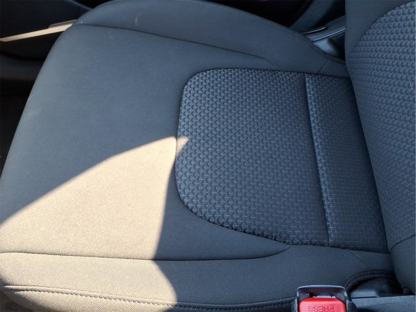 Used 2025 Kia Sportage LX FWD image 24