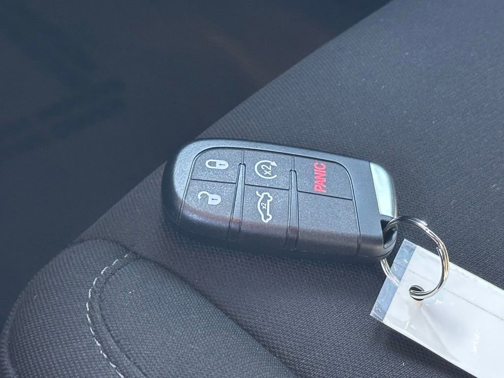 Used 2023 Dodge Charger SXT image 31