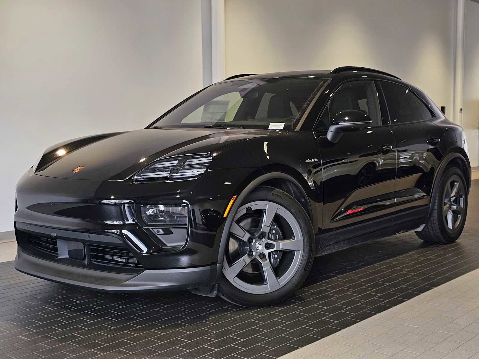 New 2024 Porsche Macan 4 Electric