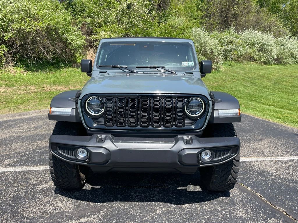 Used 2025 Jeep Wrangler Unlimited Sport AWD/4WD image 8