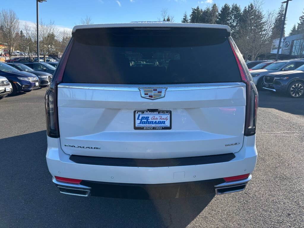 Used 2023 Cadillac Escalade Premium Luxury image 6