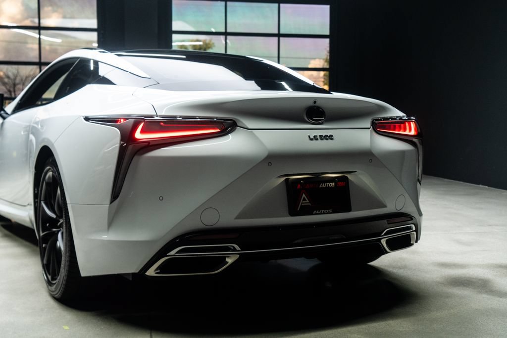 Used 2018 Lexus LC 500 Coupe w/ Touring Package RWD image 17